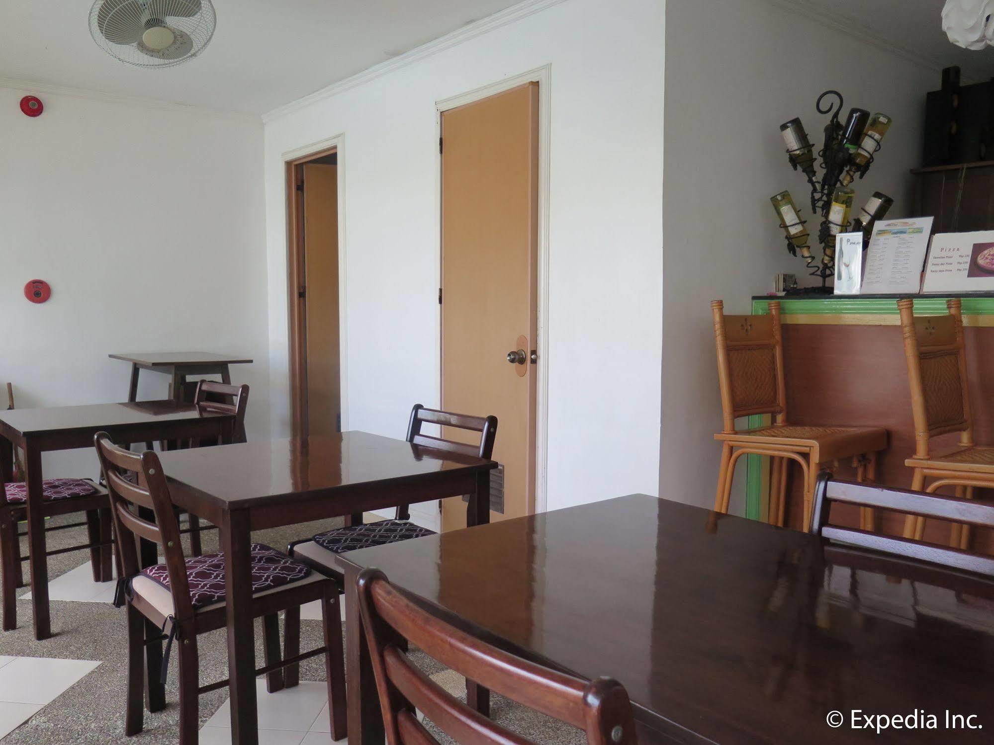 Villa Del Pueblo Inn Panglao Luaran gambar